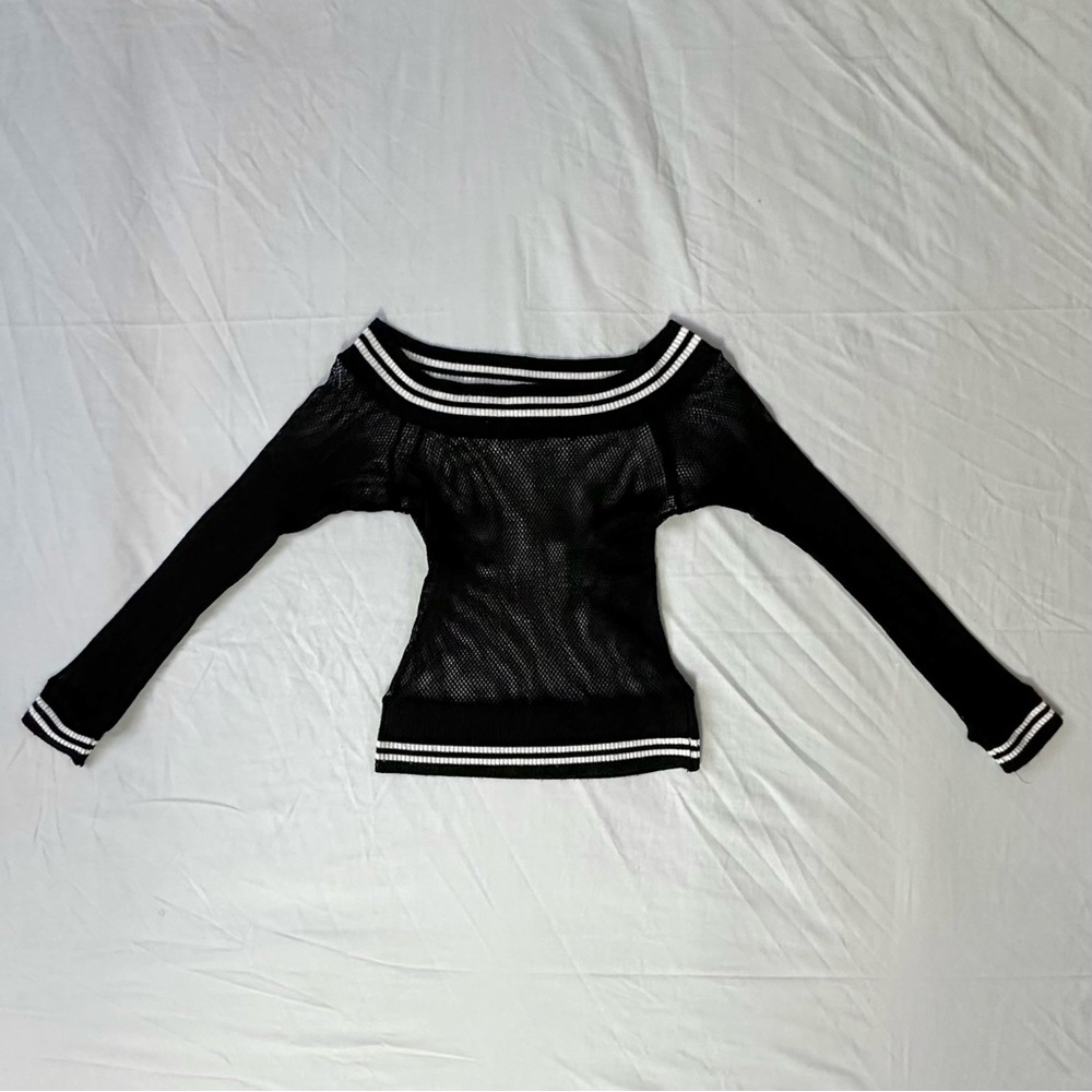 vtg seduction on/off the shoulder knit shirt